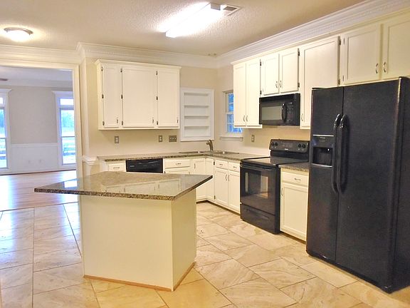 5th image of 12105 Abundance Cres
