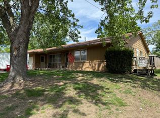 1533/1535 NW 81st St, Clive, IA 50325