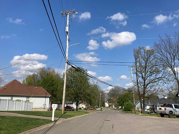 4th image of 4864 Peppertree Dr