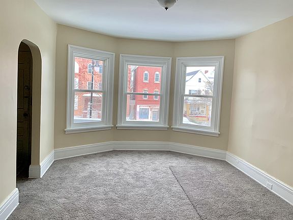 5th image of 506 Niagara St #2