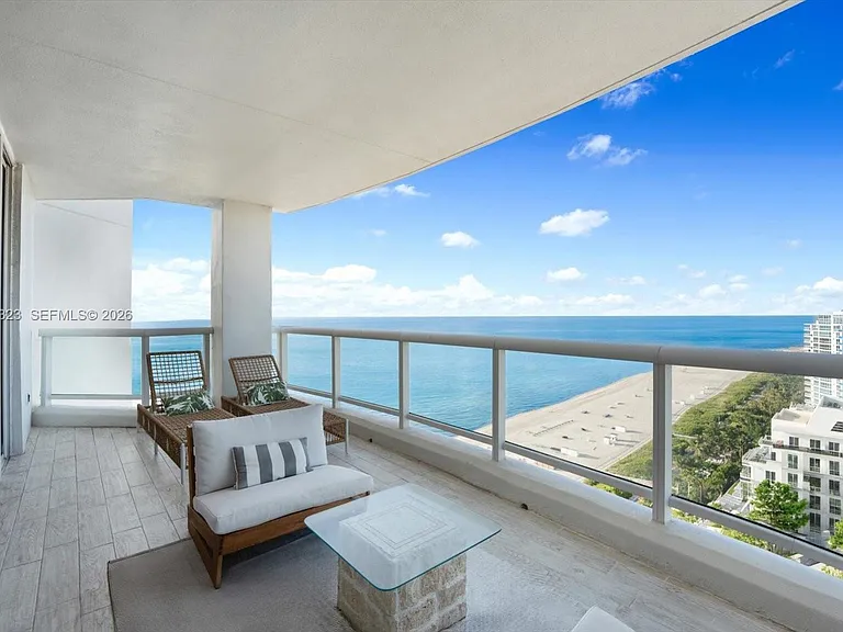 4201 Collins Ave #2301 — Photo 11