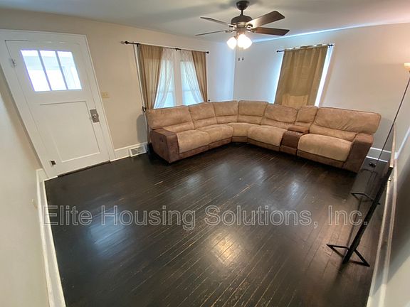4th image of 205 Country Ln