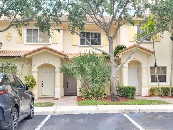 8353 SW 26th St #104, Hollywood, FL 33025