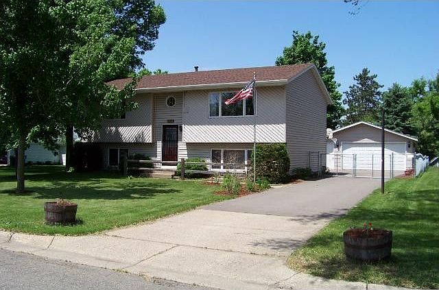 1st image of 120 25th St W