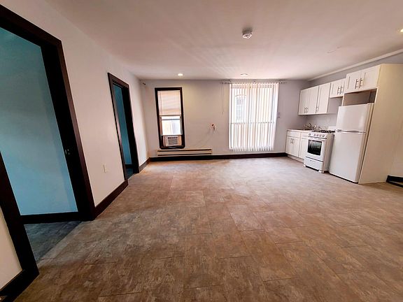 3rd image of 1128 Fteley Ave #1C