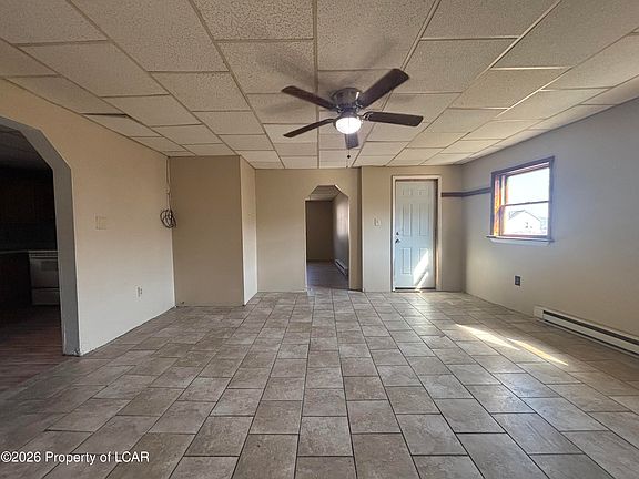 5th image of 381 Main Rd