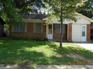 709 Barrow Dr, Pine Bluff, AR 71601