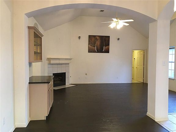 4th image of 10408 Belfort Dr