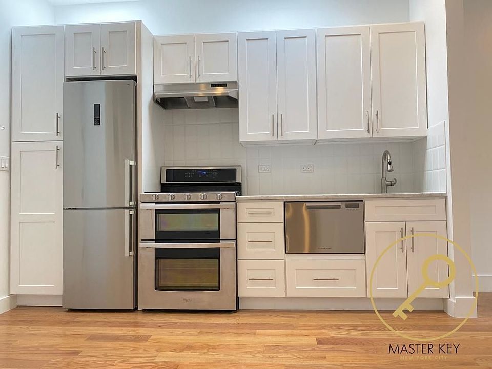 1st image of 257 Rogers Ave #3RR