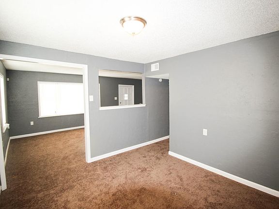 3rd image of 15410 E 54th St