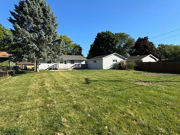 4th image of 5041 Carol Ct