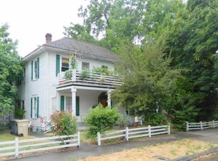 509 NW C St, Grants Pass, OR 97526