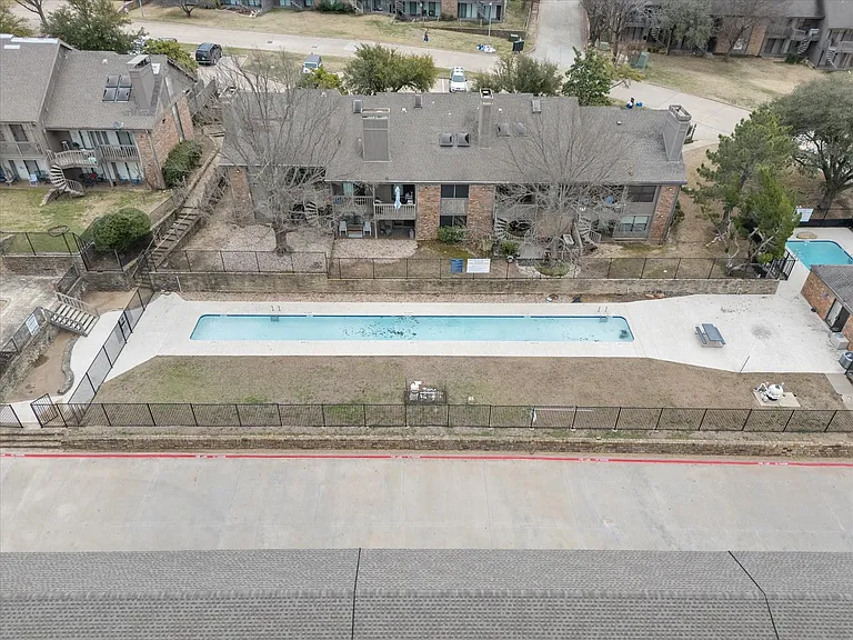 1041 Signal Ridge Pl — Photo 27