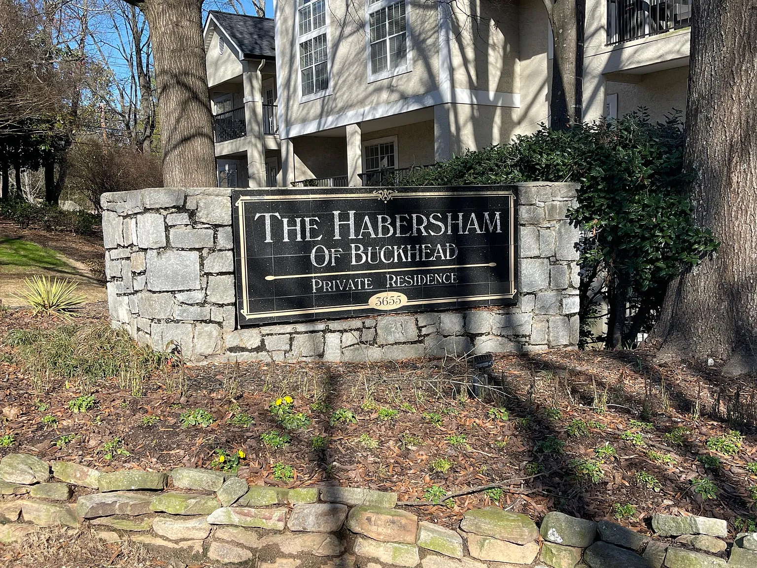 3655 Habersham Rd NE — Photo 2