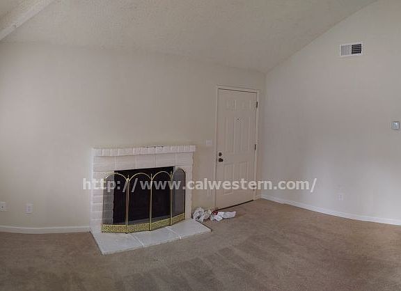 3rd image of 2915 La Terrace Cir