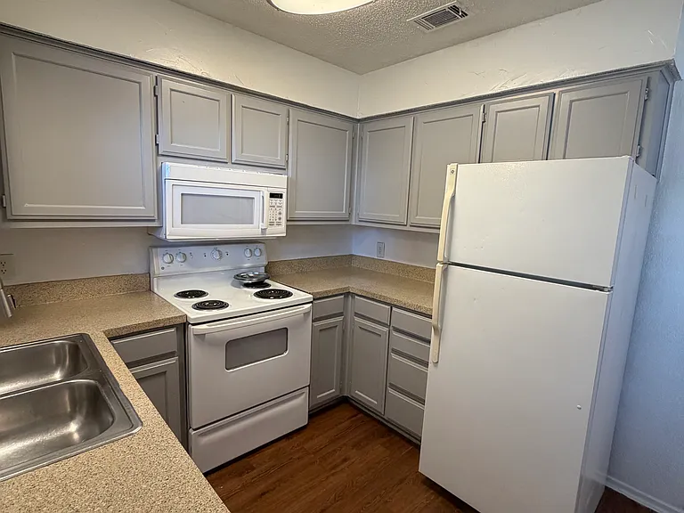 3078 W Sycamore Cir #3078 — Photo 10