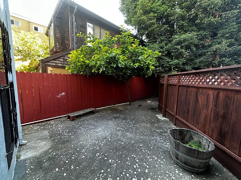 1618 Milvia Street — Photo 18