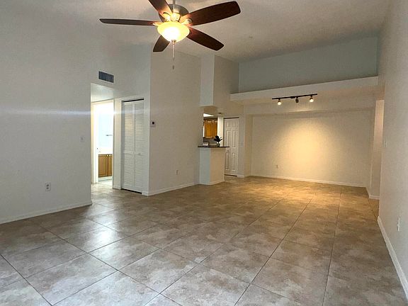 4th image of 1300 Crestwood Blvd N #1309