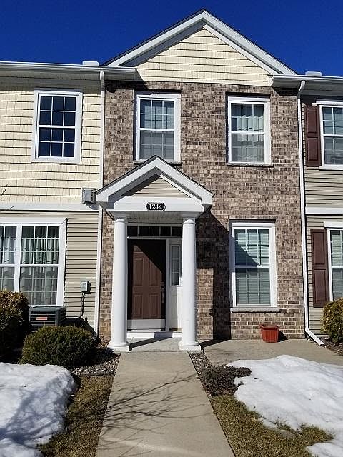 1st image of 1244 Chateau Ave