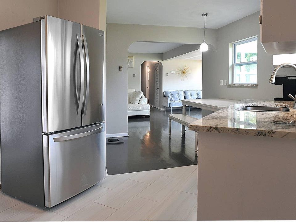 1st image of 4713 Eggleston Ave