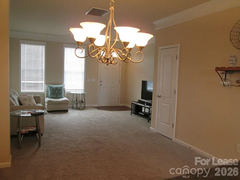9537 Longstone Ln — Photo 6