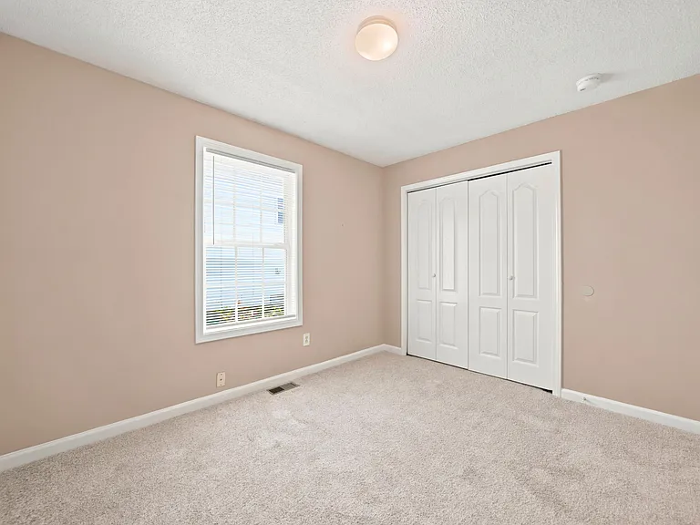 86 Hanna Dr — Photo 13