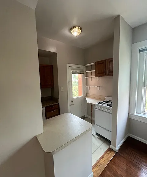 1600 T St NW #8 — Photo 9