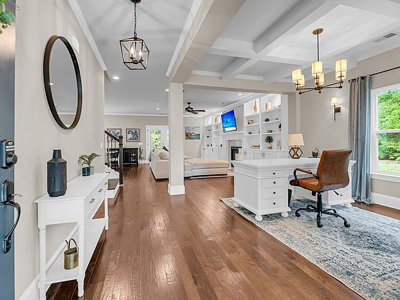 3rd image of 5725 Caviar Ct