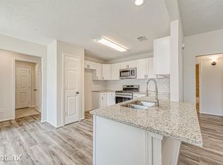 10235 Lands End Dr, Houston, TX 77099