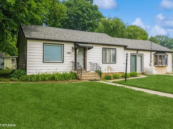 2727 Ashland Ave, Rockford, IL 61101