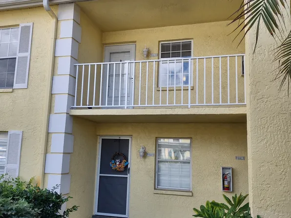 2780 Kings Lake Blvd, Naples, FL