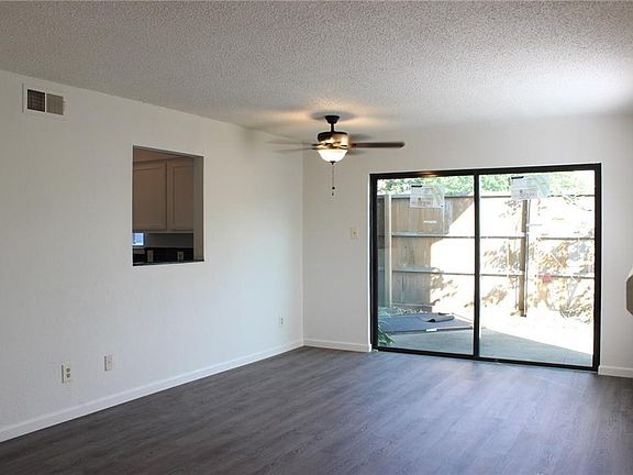 3rd image of 5506 Columbia Ave