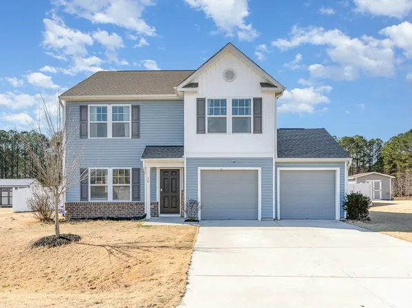 56 Pineapple Pl, Benson, NC 27504