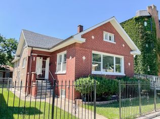 8106 S Chappel Ave, Chicago, IL 60617