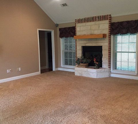 4th image of 145 Bear Creek Dr