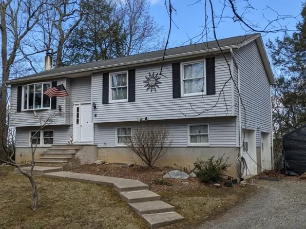 6 Upper Notch Rd, Vernon Twp., NJ 07461