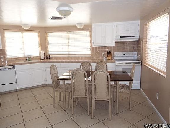2nd image of 6885 Riverfront Dr
