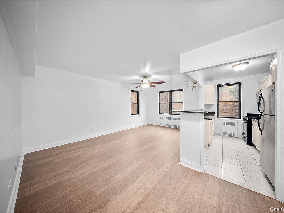 1st image of 15030 71 Avenue #2L