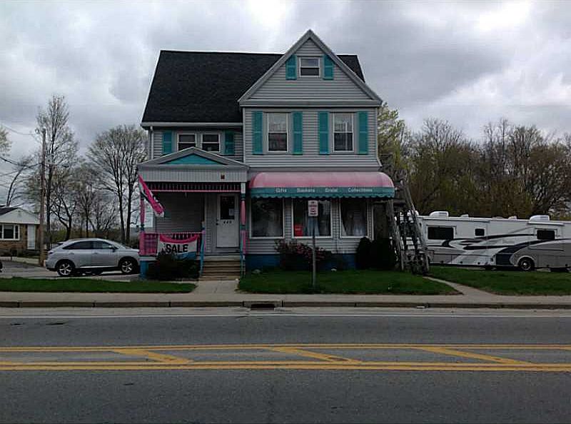1st image of 225 Greenville Ave