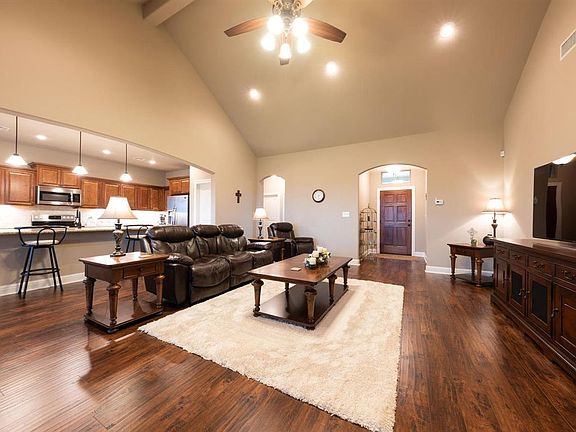 5th image of 6698 Llano Ln