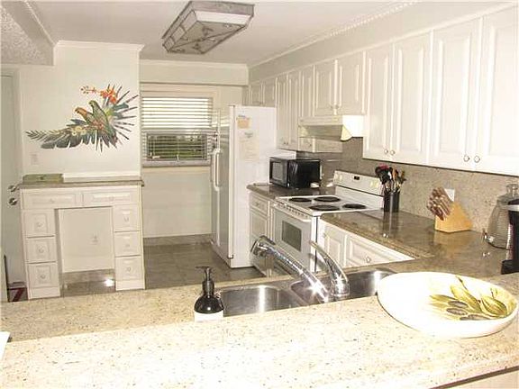 2nd image of 10200 S Ocean Dr APT 703