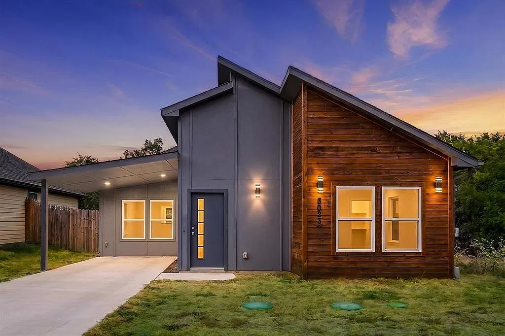 3 bed, 2.0 bath, 1297 sqft, $2,000 — Photo 3