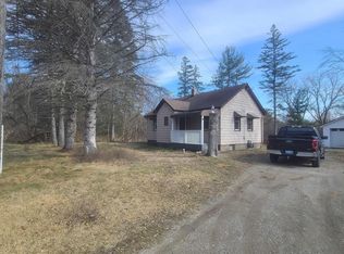 5675 Gratiot Ave, Saint Clair, MI