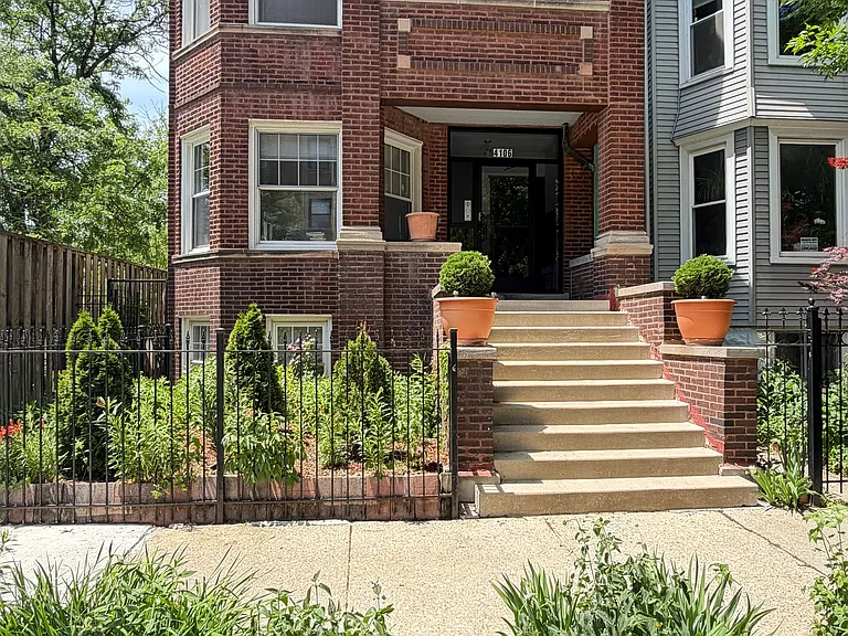 4106 N Damen Ave #1 — Photo 1