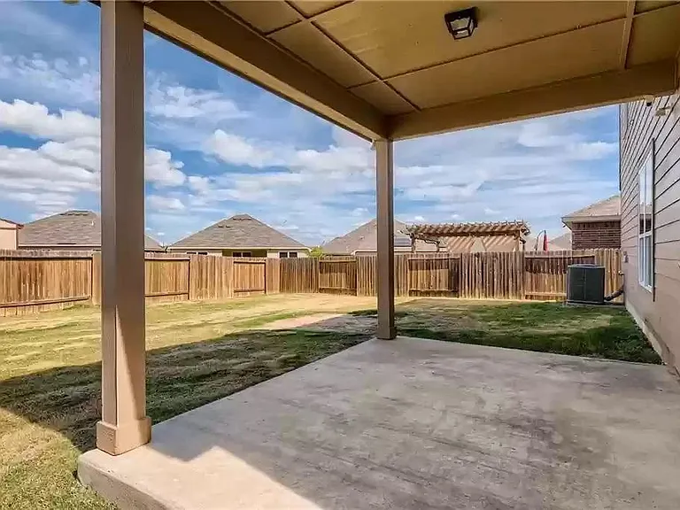 19708 James Manor St — Photo 19