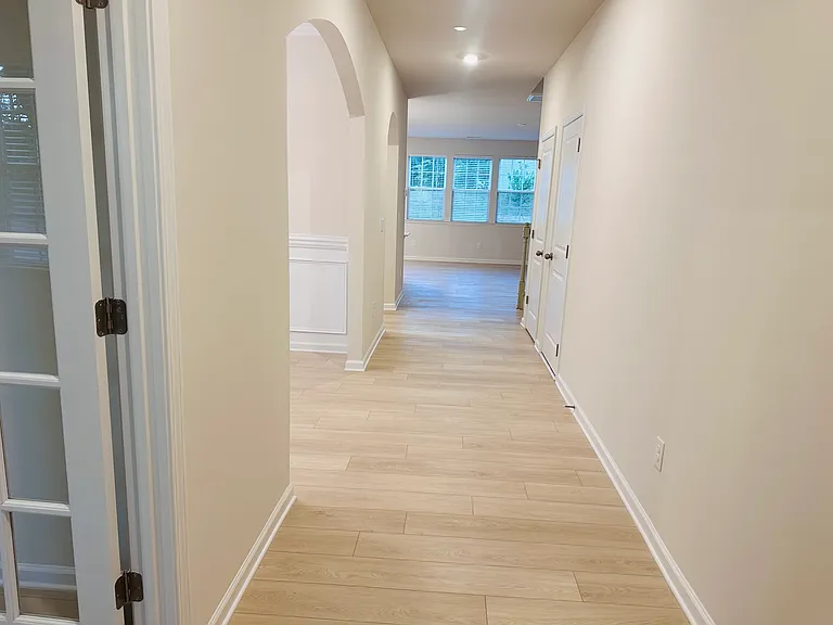 214 Hamptons Cove Rd — Photo 3