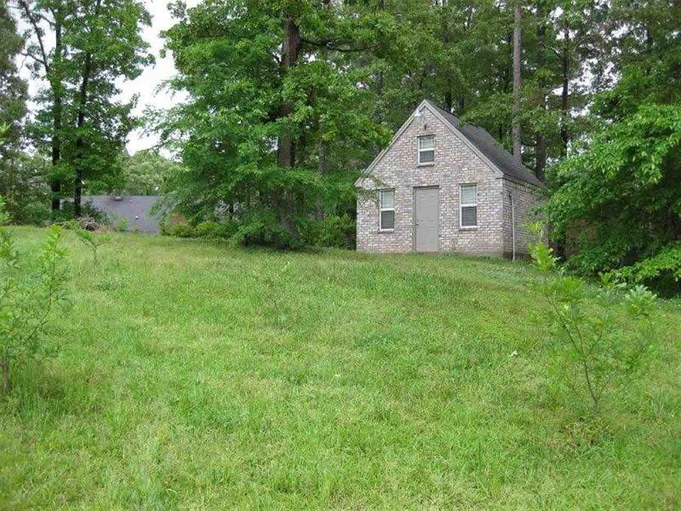 2nd image of 119 Puma Dr