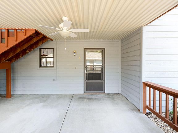 3rd image of 67 Port Dr Unit 4