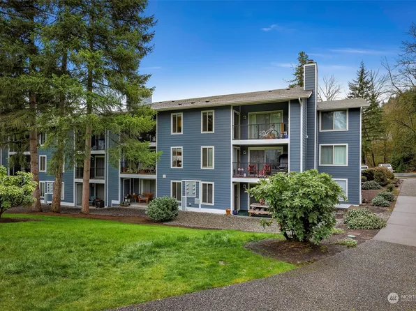 4647 W Lake Sammamish Parkway SE #E302, Issaquah, WA 98027