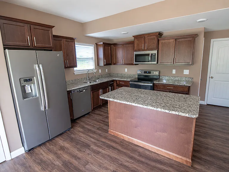 2810 Amberwood Ct — Photo 6